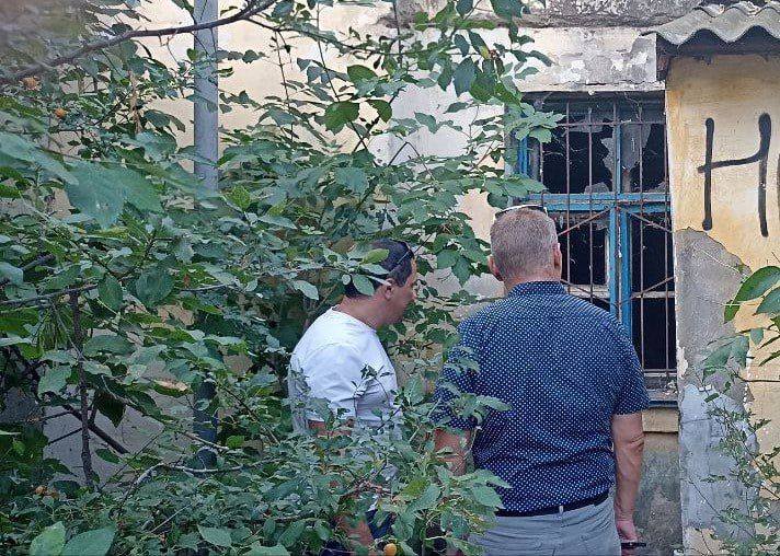 Игорь Ткаченко: Сегодня с Анатолием Владимировичем Шильниковым обошли дворовые территории в районе автовокзала Игорь Ткаченко: Сегодня с Анатолием Владимировичем Шильниковым обошли дворовые территории в районе автовокзала