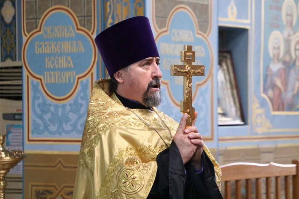 Ольга Урайкина: Далее делегация посетила церковь Феодоровской иконы Божией матери Ольга Урайкина: Далее делегация посетила церковь Феодоровской иконы Божией матери