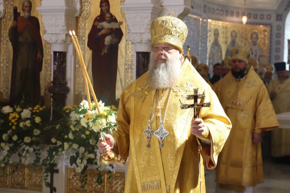 По приглашению Владыки Тихона, Митрополита Симферопольского и Крымского и Губернатора города Севастополя Михаила Развожаева... По приглашению Владыки Тихона, Митрополита Симферопольского и Крымского и Губернатора города Севастополя Михаила Развожаева...