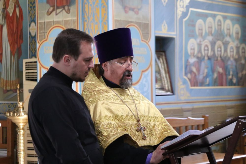 Ольга Урайкина: Далее делегация посетила церковь Феодоровской иконы Божией матери Ольга Урайкина: Далее делегация посетила церковь Феодоровской иконы Божией матери