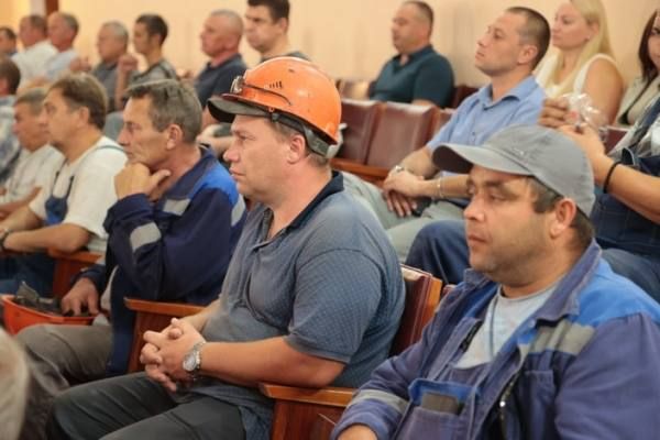 Владимир Константинов: Экономика республики устойчива и уверенно набирает обороты Владимир Константинов: Экономика республики устойчива и уверенно набирает обороты