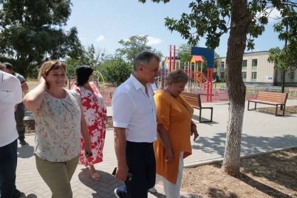 Владимир Константинов: Экономика республики устойчива и уверенно набирает обороты Владимир Константинов: Экономика республики устойчива и уверенно набирает обороты