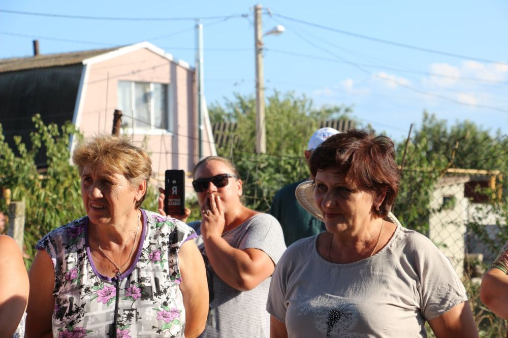 #в_диалоге_с_керчанами. Цикл выездных мероприятий, в рамках которых представители администрации проводят встречи с жителями многоквартирных домов, продолжается #в_диалоге_с_керчанами. Цикл выездных мероприятий, в рамках которых представители администрации проводят встречи с жителями многоквартирных домов, продолжается