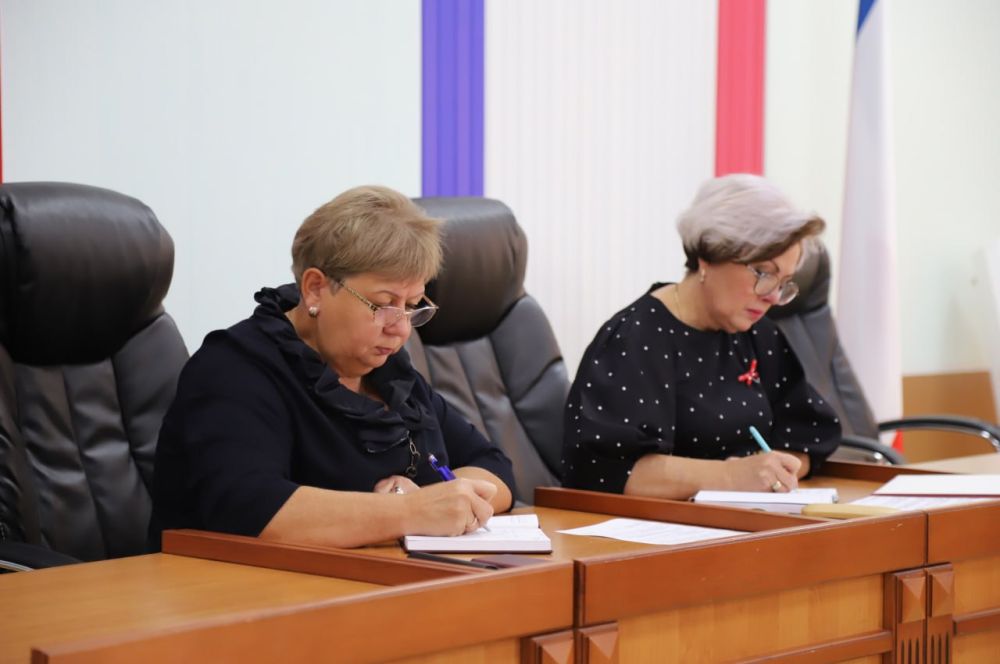 Людмила Пучкова: Рада поздравить с днем рождения моего друга и коллегу, главу муниципального образования – председателя Бахчисарайского районного совета Урайкину Ольгу Викторовну! Людмила Пучкова: Рада поздравить с днем рождения моего друга и коллегу, главу муниципального образования – председателя Бахчисарайского районного совета Урайкину Ольгу Викторовну!