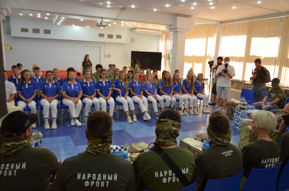 Крымская «Перезагрузка» уже второй год становится особенной благодаря посещению «Артека» Крымская «Перезагрузка» уже второй год становится особенной благодаря посещению «Артека»
