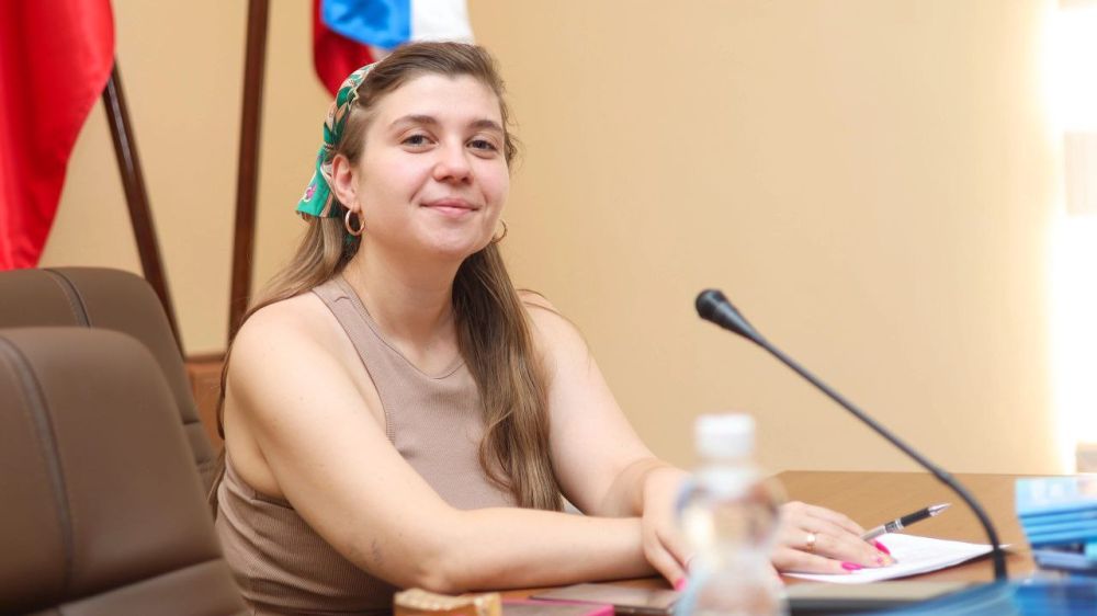 Алексей Зинченко: Созидаем для молодежи!. Сегодня рабочий день начался с поездки в город Джанкой, где был рад пообщаться с... Алексей Зинченко: Созидаем для молодежи!. Сегодня рабочий день начался с поездки в город Джанкой, где был рад пообщаться с...