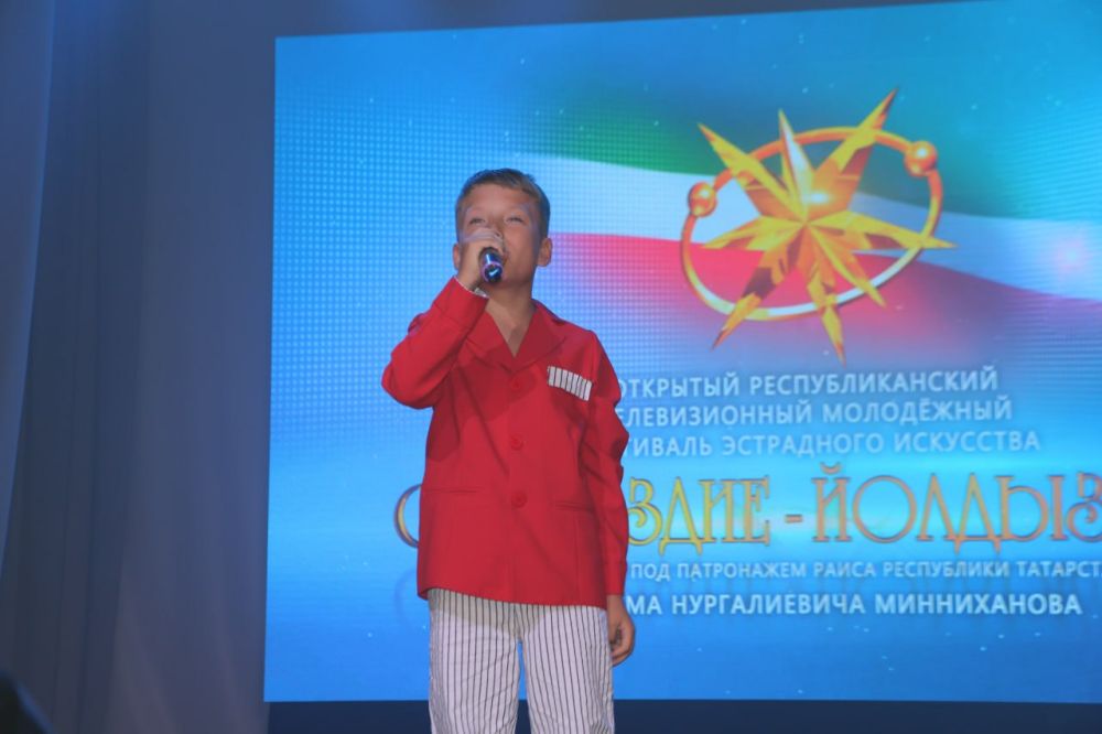 Ольга Урайкина: В Бахчисарайском районном доме культуры состоялось ежегодное фестивальное движение Республики Татарстан... Ольга Урайкина: В Бахчисарайском районном доме культуры состоялось ежегодное фестивальное движение Республики Татарстан...