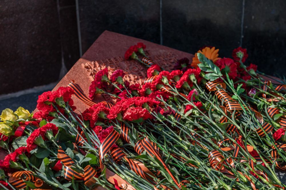 Александр Юрьев: Принял участие в мероприятии, посвящённом 94-ой годовщине со дня создания Воздушно-десантных войск Российской Федерации Александр Юрьев: Принял участие в мероприятии, посвящённом 94-ой годовщине со дня создания Воздушно-десантных войск Российской Федерации