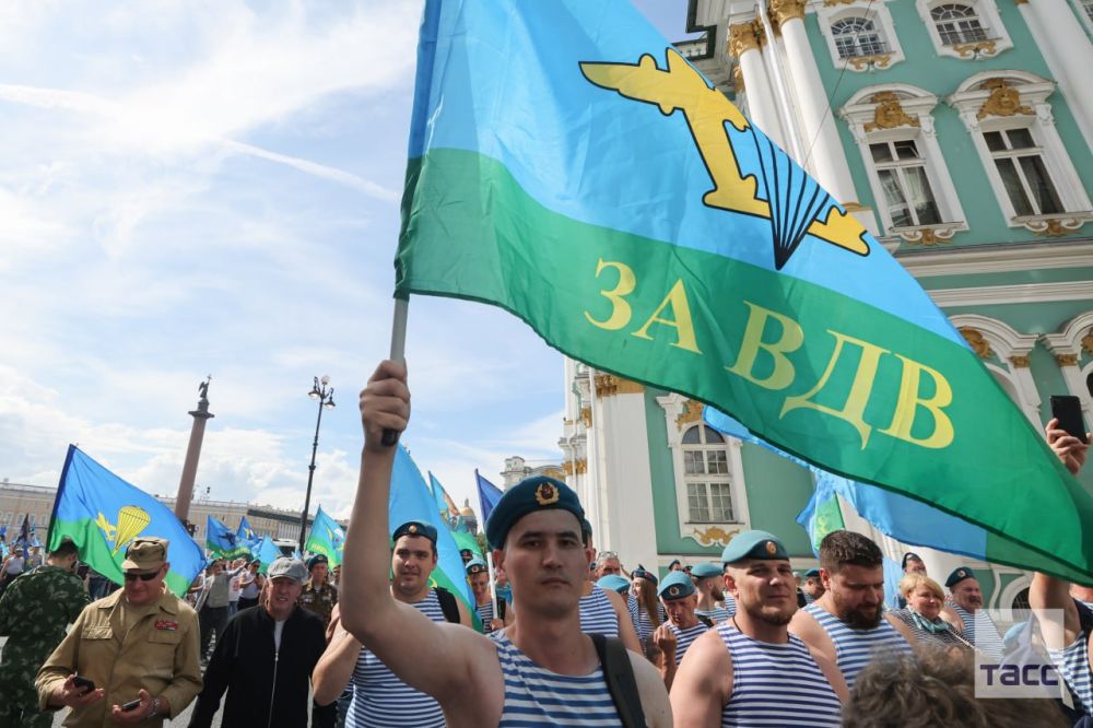 В России отмечают День ВДВ В России отмечают День ВДВ