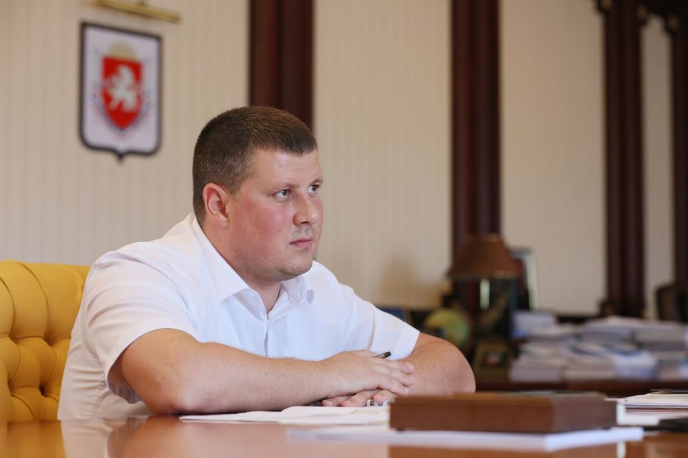 Сергей Аксёнов: ГУП РК «Крымэнерго» для ликвидации задолженности по технологическим присоединениям абонентов к электросетям, возникшей из-за допущенных ранее ошибок при планировании, необходимо выполнить порядка 8 тысяч подключений Сергей Аксёнов: ГУП РК «Крымэнерго» для ликвидации задолженности по технологическим присоединениям абонентов к электросетям, возникшей из-за допущенных ранее ошибок при планировании, необходимо выполнить порядка 8 тысяч подключений