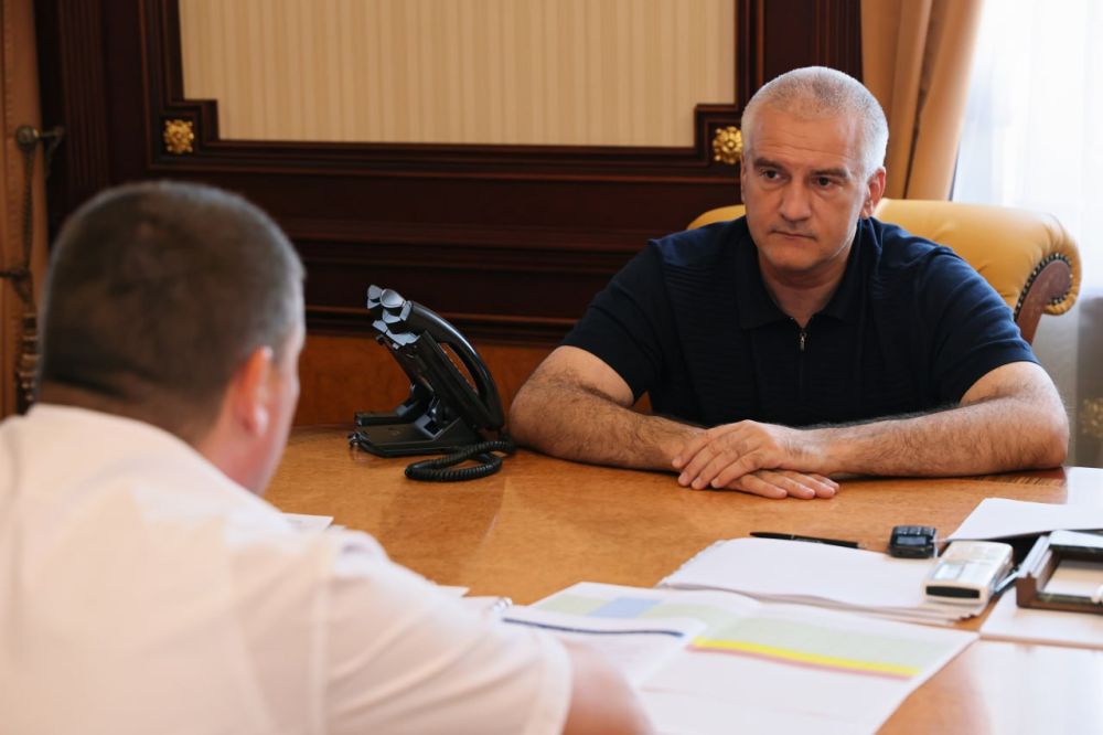 Сергей Аксёнов: ГУП РК «Крымэнерго» для ликвидации задолженности по технологическим присоединениям абонентов к электросетям, возникшей из-за допущенных ранее ошибок при планировании, необходимо выполнить порядка 8 тысяч подключений Сергей Аксёнов: ГУП РК «Крымэнерго» для ликвидации задолженности по технологическим присоединениям абонентов к электросетям, возникшей из-за допущенных ранее ошибок при планировании, необходимо выполнить порядка 8 тысяч подключений