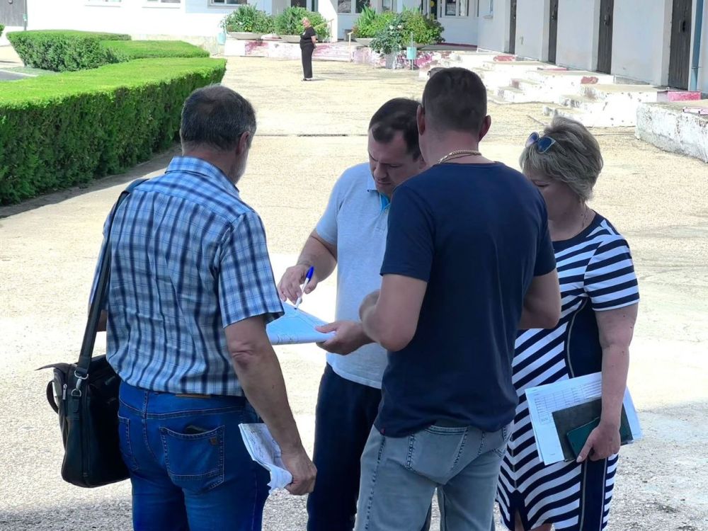 #городские_новости. Олег КАТОРГИН встретился с проектировщиком и подрядчиками по вопросам капремонта центрального стадиона #городские_новости. Олег КАТОРГИН встретился с проектировщиком и подрядчиками по вопросам капремонта центрального стадиона