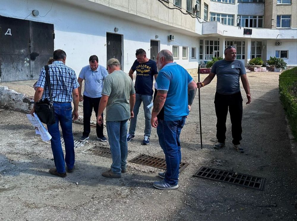 #городские_новости. Олег КАТОРГИН встретился с проектировщиком и подрядчиками по вопросам капремонта центрального стадиона #городские_новости. Олег КАТОРГИН встретился с проектировщиком и подрядчиками по вопросам капремонта центрального стадиона