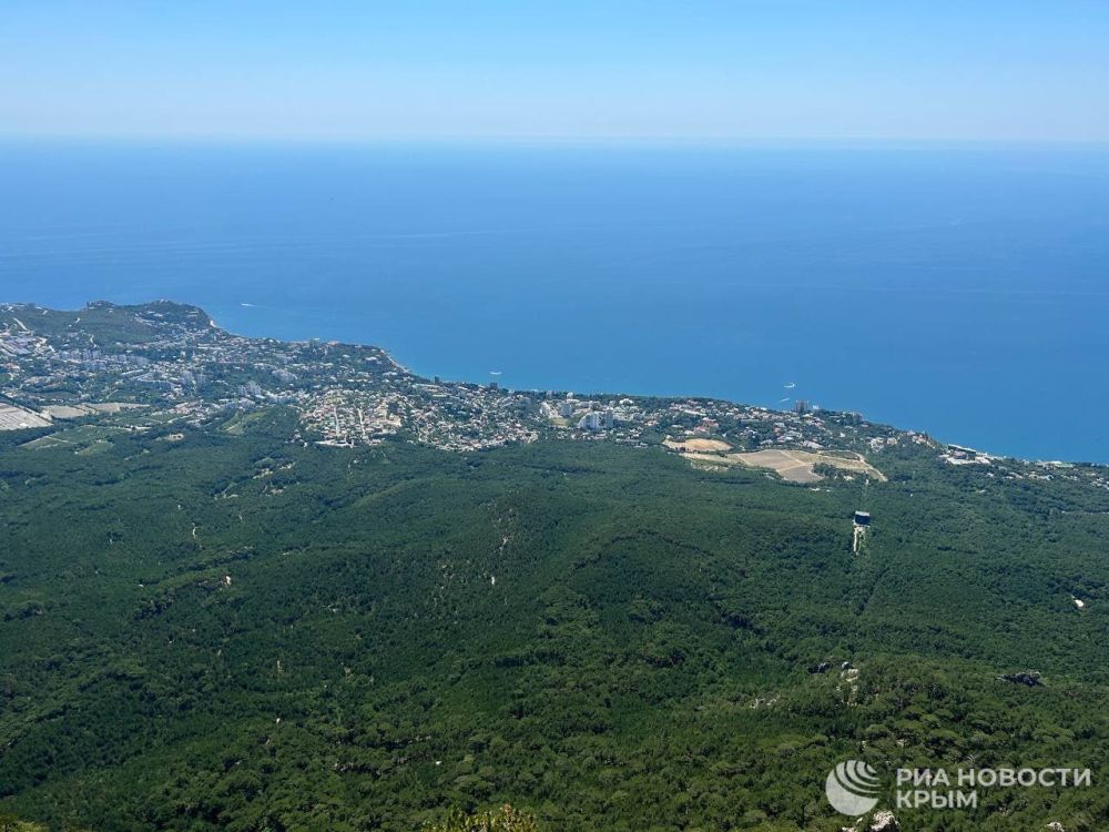 Завораживающие виды на ЮБК с плато Ай-Петри – в фотоленте РИА Новости Крым Завораживающие виды на ЮБК с плато Ай-Петри – в фотоленте РИА Новости Крым