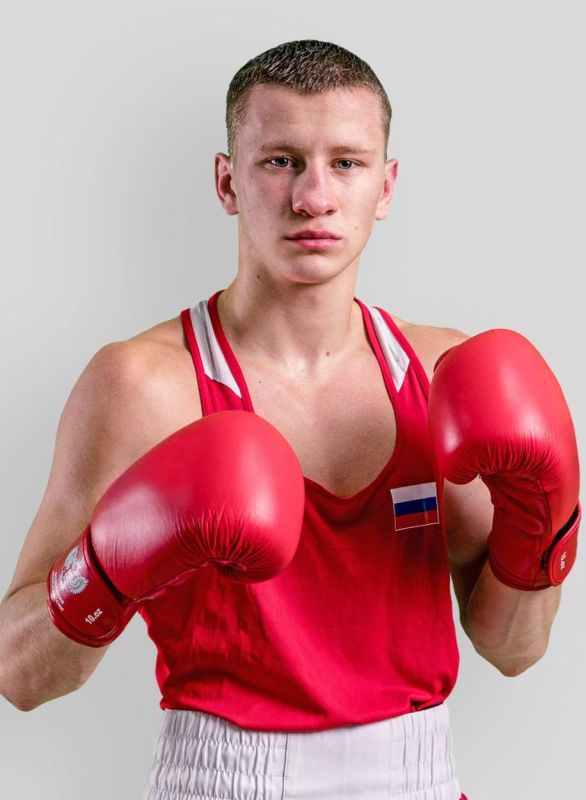 В Крыму задержали первых подозреваемых в жестоком избиении 23-летнего боксера Дмитрия Двали, это жители Феодосии и Кировского района 1998 и 2003 годов рождения, сообщила прокуратура