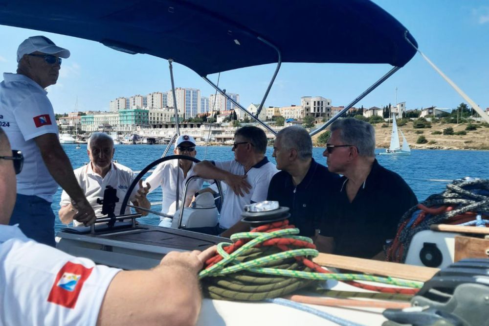Сергей Аксёнов: Рад приветствовать участников парусной регаты «Русская весна — 2024» на призы Героя России, вице-адмирала Олега Евгеньевича Белавенцева Сергей Аксёнов: Рад приветствовать участников парусной регаты «Русская весна — 2024» на призы Героя России, вице-адмирала Олега Евгеньевича Белавенцева