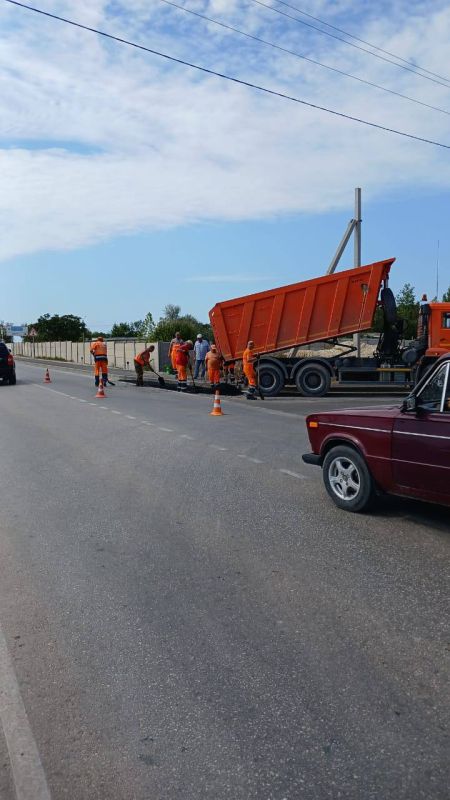 Александр Дудинов: Наши дорожники продолжают работу по приведению в соответствие дорожного полотна на поворотах центральных улиц Александр Дудинов: Наши дорожники продолжают работу по приведению в соответствие дорожного полотна на поворотах центральных улиц