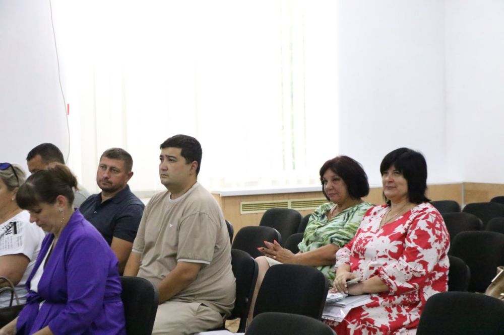 Ольга Урайкина: Под председательством Михаила Колкунова - заместителя Председателя Бахчисарайского районного совета прошло... Ольга Урайкина: Под председательством Михаила Колкунова - заместителя Председателя Бахчисарайского районного совета прошло...