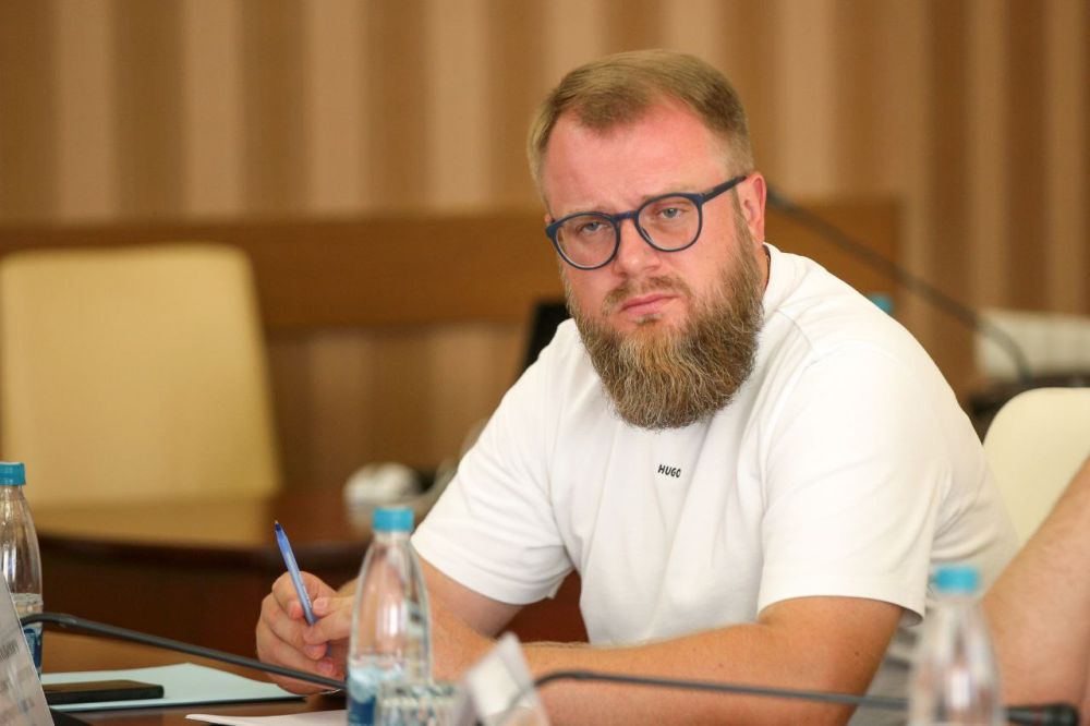 Сергей Аксёнов: Ключевые приоритеты программы отвечают реальным потребностям общества и призваны обеспечить устойчивый рост экономики и повышение качества жизни крымчан Сергей Аксёнов: Ключевые приоритеты программы отвечают реальным потребностям общества и призваны обеспечить устойчивый рост экономики и повышение качества жизни крымчан