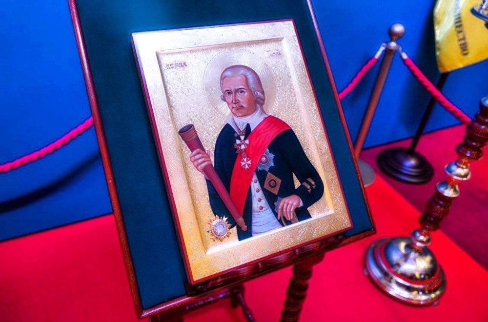 5 августа 2001 года Архиерейский собор Русской Православной Церкви причислил легендарного адмирала, командующего ЧФ Фёдора Ушакова к лику святых 5 августа 2001 года Архиерейский собор Русской Православной Церкви причислил легендарного адмирала, командующего ЧФ Фёдора Ушакова к лику святых