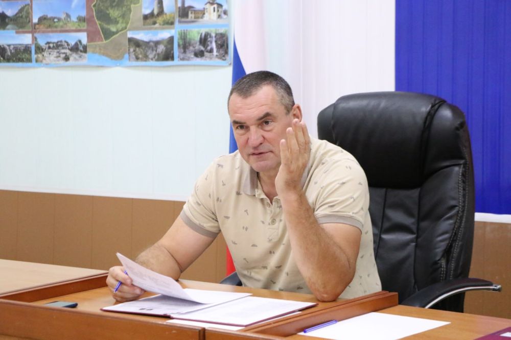Ольга Урайкина: В большом зале администрации Бахчисарайского района состоялось совместное заседание постоянных депутатских комиссий Бахчисарайского районного совета Ольга Урайкина: В большом зале администрации Бахчисарайского района состоялось совместное заседание постоянных депутатских комиссий Бахчисарайского районного совета