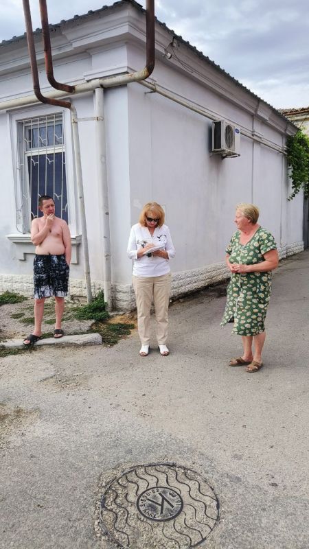 Эммилия Леонова: Сегодня провела встречу с жителями частного сектора Старой части города Евпатории Эммилия Леонова: Сегодня провела встречу с жителями частного сектора Старой части города Евпатории