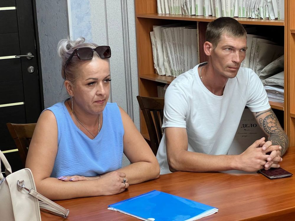 Игорь Ивин: В рамках еженедельного приема граждан рассмотрел широкий круг вопросов: благоустройство придомовых территорий, оформление земельных участков и ряд других Игорь Ивин: В рамках еженедельного приема граждан рассмотрел широкий круг вопросов: благоустройство придомовых территорий, оформление земельных участков и ряд других