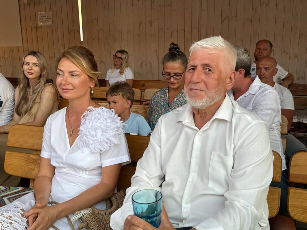 Александр Дудинов: В минувшие выходные поселок «Золотой Крым» стал точкой притяжения для ценителей высокой музыки Александр Дудинов: В минувшие выходные поселок «Золотой Крым» стал точкой притяжения для ценителей высокой музыки