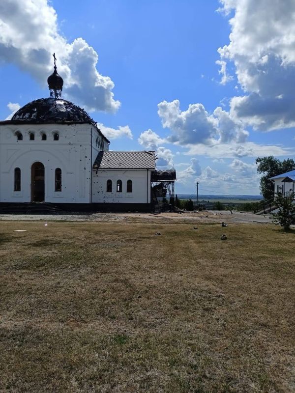 Роман Голованов: Два храма и братские корпуса Свято-Николаевского Белогорского мужского монастыря в Курской области разрушены из-за обстрела ВСУ Роман Голованов: Два храма и братские корпуса Свято-Николаевского Белогорского мужского монастыря в Курской области разрушены из-за обстрела ВСУ