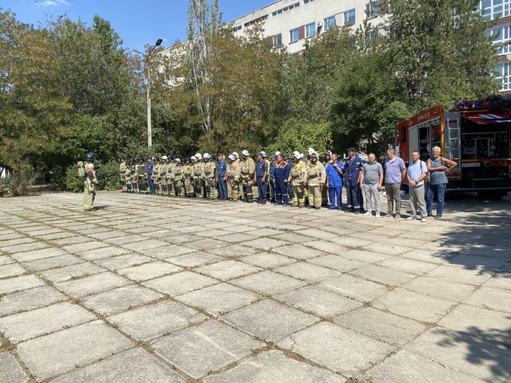 На территории Центральной городской больницы Красноперекопска прошли пожарно-тактические учения На территории Центральной городской больницы Красноперекопска прошли пожарно-тактические учения