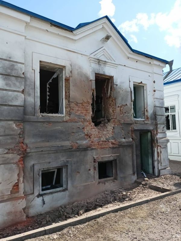 Родион Мирошник: Свято-Николаевский Белогорский мужской монастырь в Горнали на границе с Украиной сильно пострадал от обстрелов ВСУ Родион Мирошник: Свято-Николаевский Белогорский мужской монастырь в Горнали на границе с Украиной сильно пострадал от обстрелов ВСУ