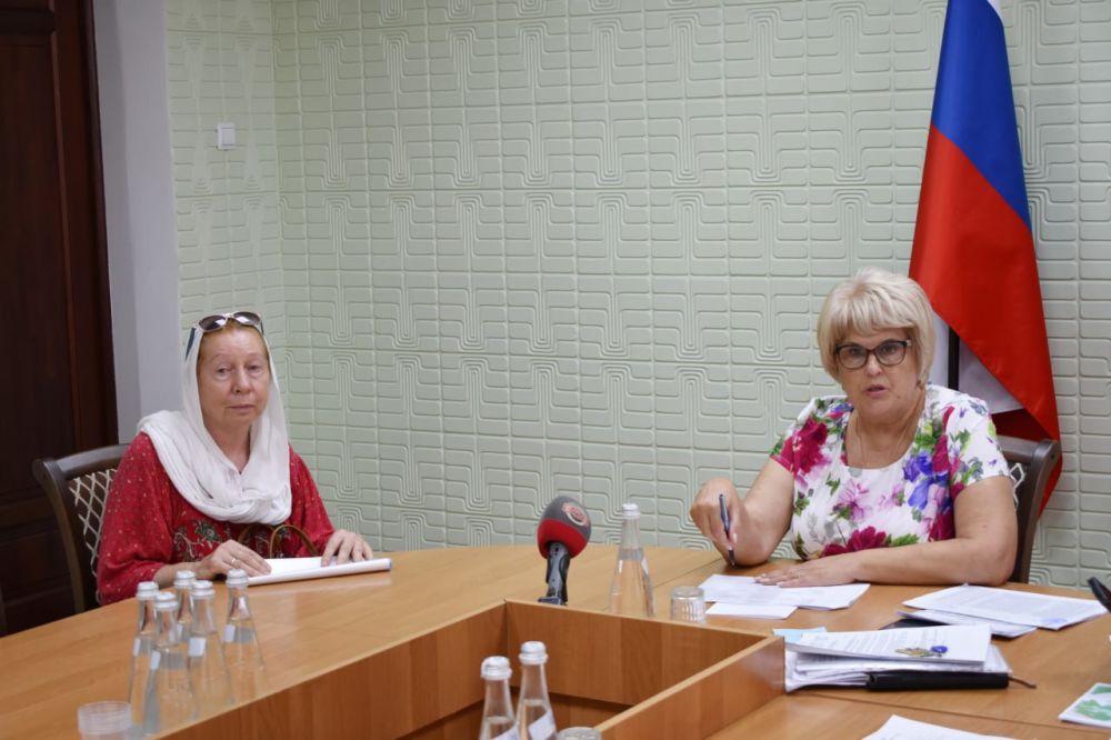 Галина Огнёва: Провела приём граждан.. Сегодня, в рамках еженедельного приема граждан, совместно со специалистами... Галина Огнёва: Провела приём граждан.. Сегодня, в рамках еженедельного приема граждан, совместно со специалистами...