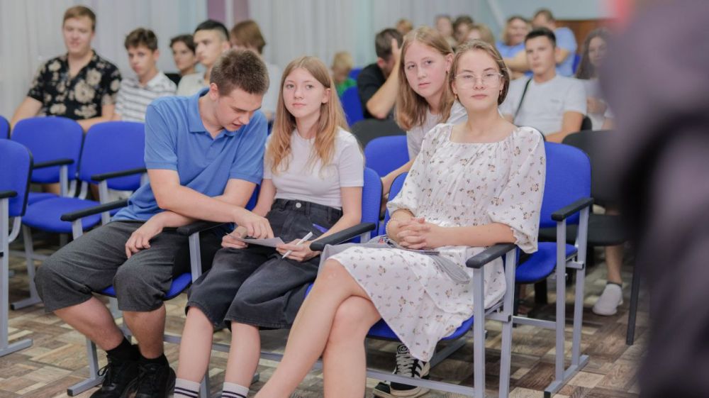МОЛОДЕЖНАЯ ПОЛИТИКА В ДЕЙСТВИИ МОЛОДЕЖНАЯ ПОЛИТИКА В ДЕЙСТВИИ