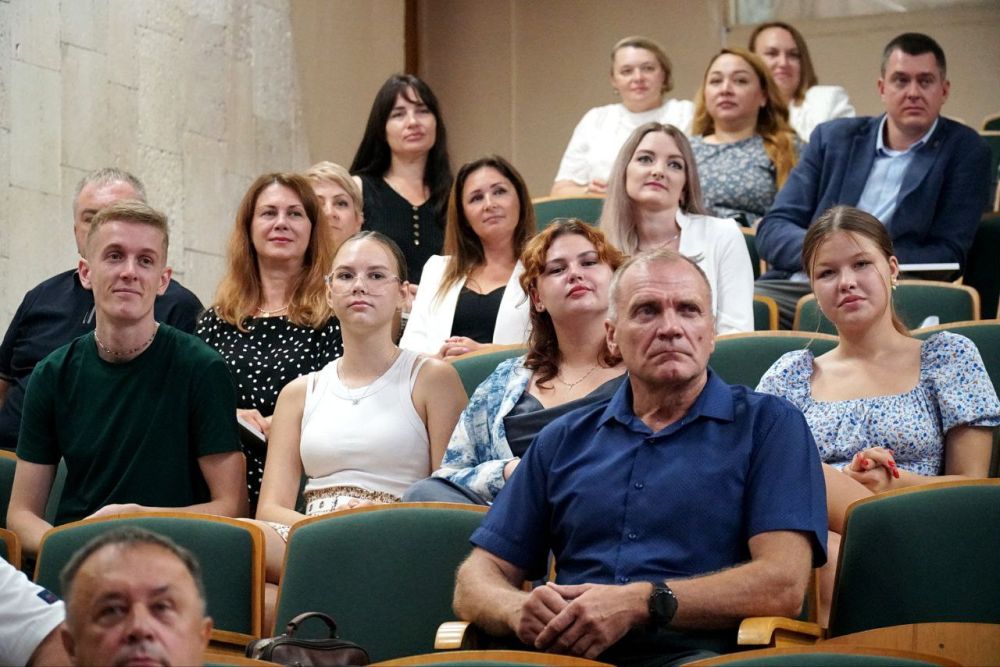 Иван Просоедов: С огромным удовольствием принял участие в торжественной церемонии награждения участников Международной выставки-форума «Россия» на ВДНХ Иван Просоедов: С огромным удовольствием принял участие в торжественной церемонии награждения участников Международной выставки-форума «Россия» на ВДНХ