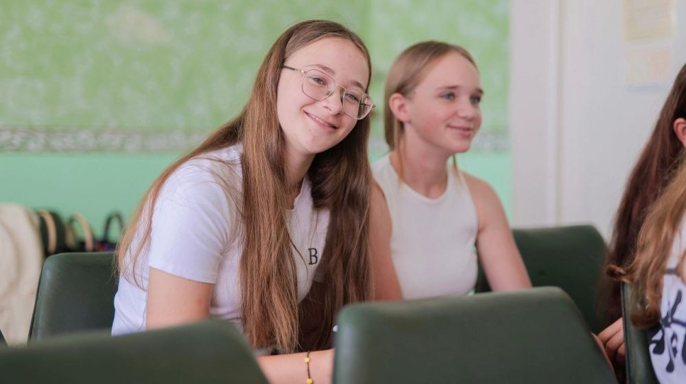 МОЛОДЁЖЬ, ДЕЙСТВУЙТЕ!. Четверг посвятили выездам в муниципальные образования в рамках проекта «Лето с пользой»! Сегодня... МОЛОДЁЖЬ, ДЕЙСТВУЙТЕ!. Четверг посвятили выездам в муниципальные образования в рамках проекта «Лето с пользой»! Сегодня...