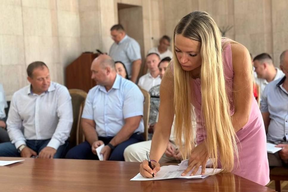 Владимир Немцев: Принял участие в жеребьевке по распределению эфирного времени между кандидатами в депутаты Законодательного Собрания Владимир Немцев: Принял участие в жеребьевке по распределению эфирного времени между кандидатами в депутаты Законодательного Собрания