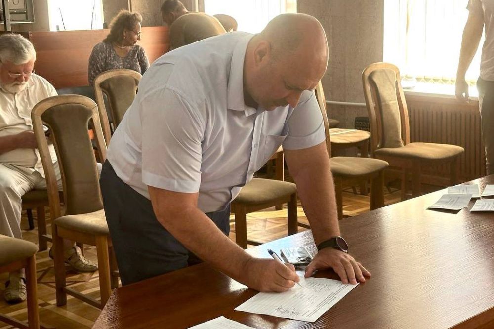 Владимир Немцев: Принял участие в жеребьевке по распределению эфирного времени между кандидатами в депутаты Законодательного Собрания Владимир Немцев: Принял участие в жеребьевке по распределению эфирного времени между кандидатами в депутаты Законодательного Собрания