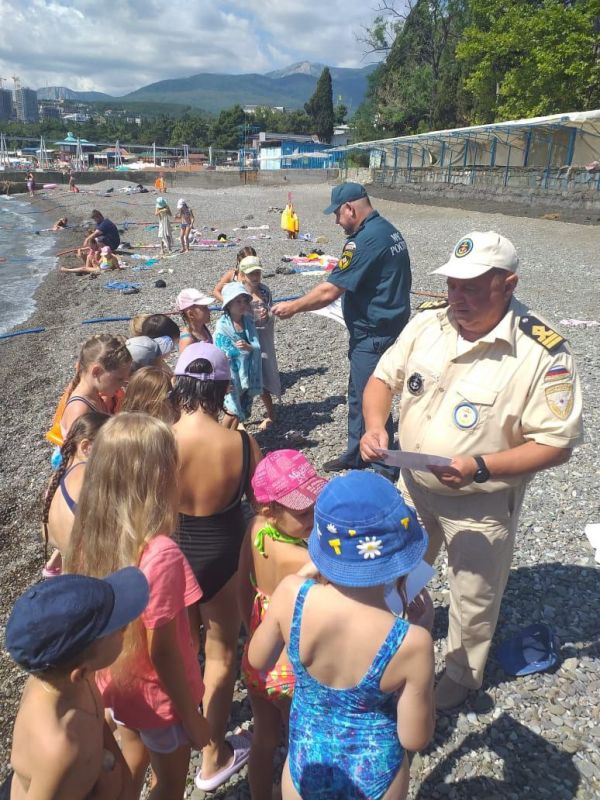 Лето, солнце и вода - безопасные друзья Лето, солнце и вода - безопасные друзья