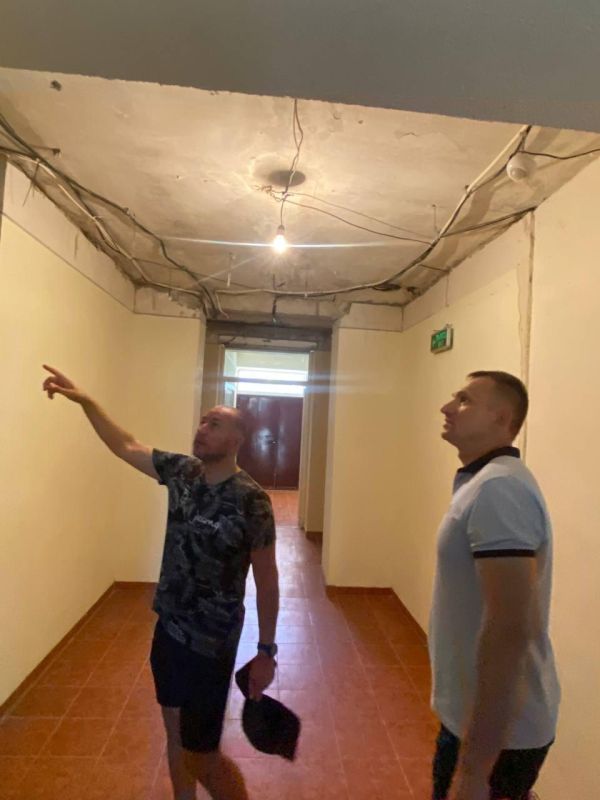 Заместители главы администрации Сакского района Сергей Кирьянов, Андрей Польченко посетили с. Фрунзе и пгт Заместители главы администрации Сакского района Сергей Кирьянов, Андрей Польченко посетили с. Фрунзе и пгт