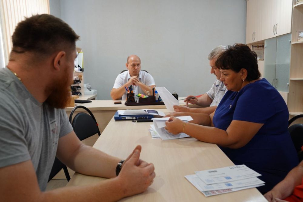 Иван Просоедов: В наш департамент труда и социальной защиты населения обратились члены семьи умершего инвалида Великой Отечественной войны с просьбой о помощи в проведении ремонта квартиры Иван Просоедов: В наш департамент труда и социальной защиты населения обратились члены семьи умершего инвалида Великой Отечественной войны с просьбой о помощи в проведении ремонта квартиры