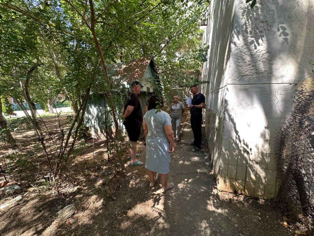 Заместители главы администрации Сакского района Сергей Кирьянов, Андрей Польченко посетили с. Фрунзе и пгт Заместители главы администрации Сакского района Сергей Кирьянов, Андрей Польченко посетили с. Фрунзе и пгт