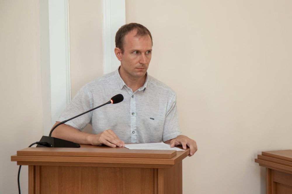В Симферополе состоялось оперативно-хозяйственное совещание, в ходе которого руководители структурных подразделений отчитались о проделанной работе В Симферополе состоялось оперативно-хозяйственное совещание, в ходе которого руководители структурных подразделений отчитались о проделанной работе