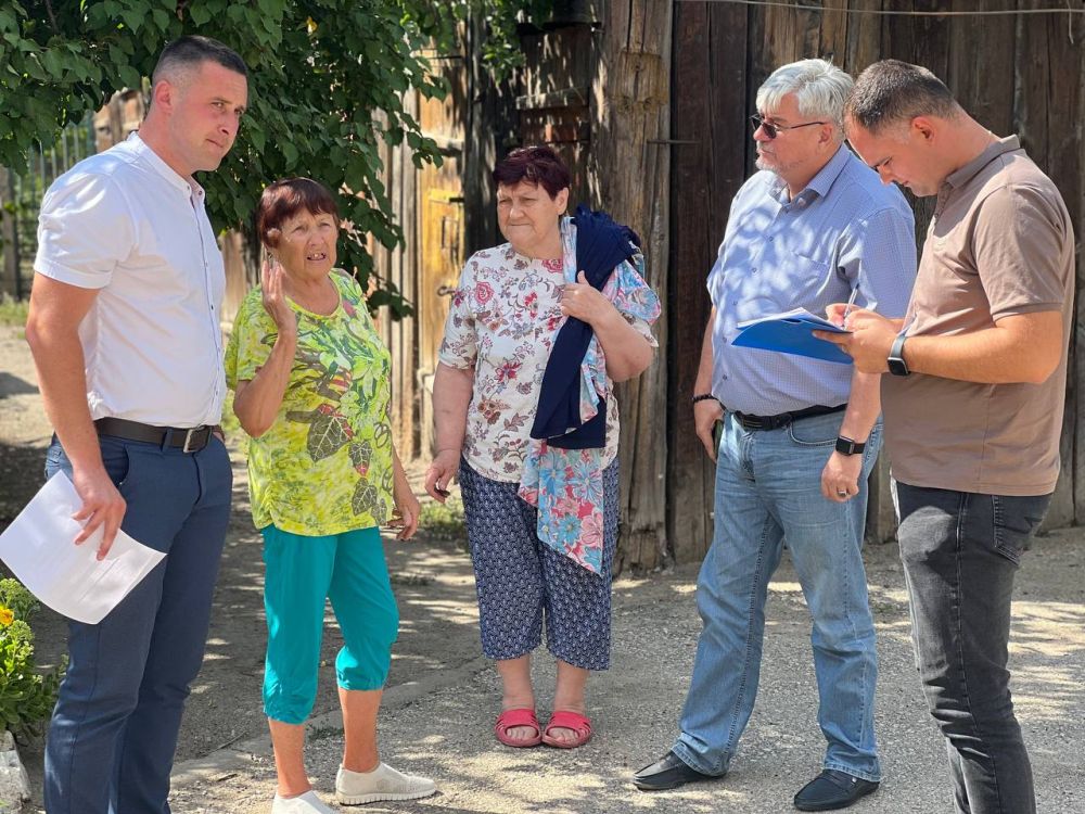 Игорь Ивин: Одними из главных вопросов сегодняшних встреч с председателями домов стали вопросы увеличения размера платы на обслуживание общедомового имущества, а также предоставление дополнительных услуг за счет повышения платы Игорь Ивин: Одними из главных вопросов сегодняшних встреч с председателями домов стали вопросы увеличения размера платы на обслуживание общедомового имущества, а также предоставление дополнительных услуг за счет повышения платы