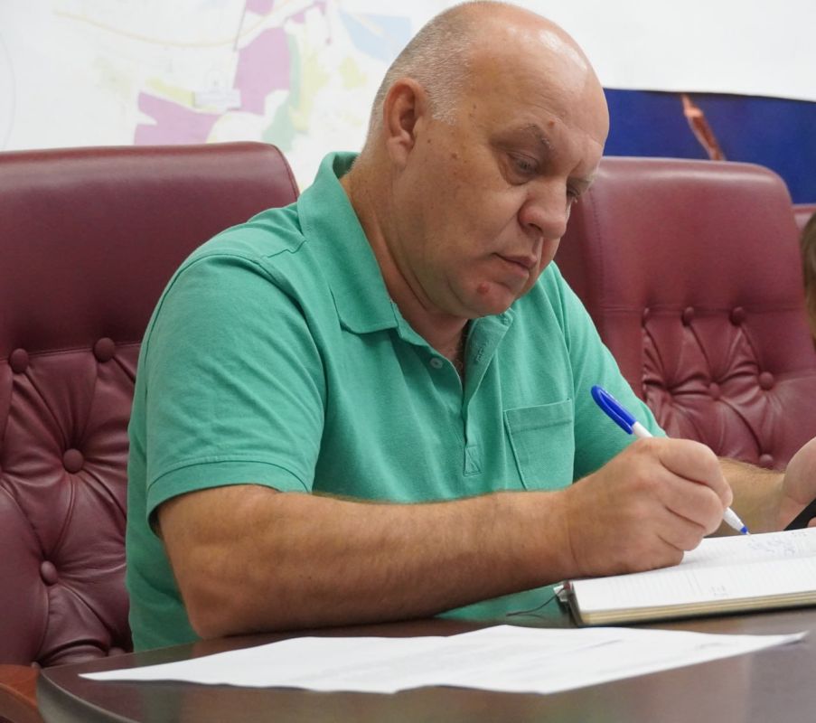 #городские_новости. Рабочая неделя в администрации Керчи началась с аппаратного совещания с заместителями главы... #городские_новости. Рабочая неделя в администрации Керчи началась с аппаратного совещания с заместителями главы...