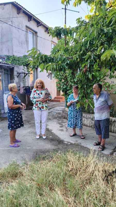 Эммилия Леонова: Провела встречи с жителями частного сектора по улице Интернациональная Эммилия Леонова: Провела встречи с жителями частного сектора по улице Интернациональная