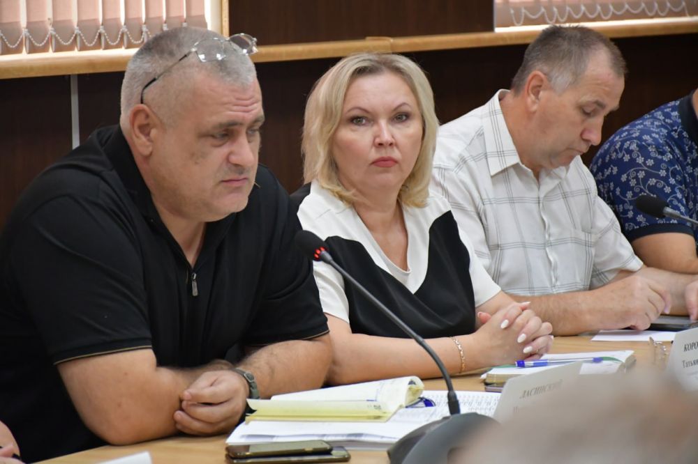 Благоустройство, трудоустройство, пожарную безопасность, вопросы агропромышленного комплекса обсудили на расширенном аппаратном совещании Благоустройство, трудоустройство, пожарную безопасность, вопросы агропромышленного комплекса обсудили на расширенном аппаратном совещании