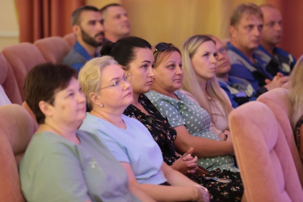 Владимир Константинов: За последние годы в Красноперекопске установлены одна спортивная и 12 детских площадок, проведена... Владимир Константинов: За последние годы в Красноперекопске установлены одна спортивная и 12 детских площадок, проведена...