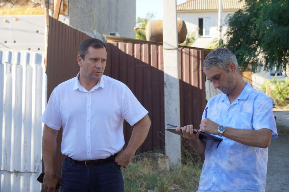 #в_диалоге_с_керчанами. Продолжаются выездные встречи с жителями по вопросу выбора управляющей компании. Тем домам, которые... #в_диалоге_с_керчанами. Продолжаются выездные встречи с жителями по вопросу выбора управляющей компании. Тем домам, которые...