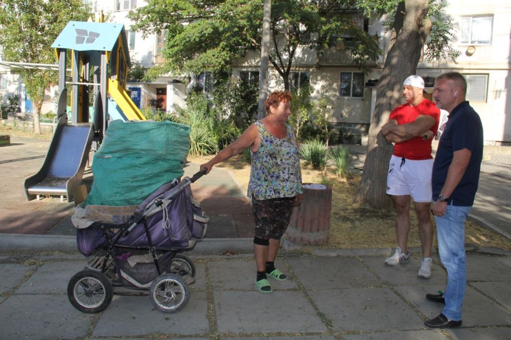 Игорь Ткаченко: Поселок Приморский как бы состоит из трех районов, у каждого из которых есть свои особенности и своя проблематика Игорь Ткаченко: Поселок Приморский как бы состоит из трех районов, у каждого из которых есть свои особенности и своя проблематика