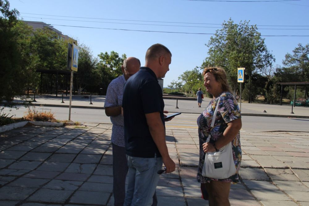 Игорь Ткаченко: Поселок Приморский как бы состоит из трех районов, у каждого из которых есть свои особенности и своя проблематика Игорь Ткаченко: Поселок Приморский как бы состоит из трех районов, у каждого из которых есть свои особенности и своя проблематика